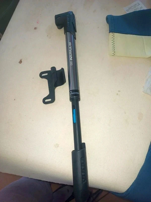 New B'Twin 500 manual telescopic bicycle pump or other – photo 2